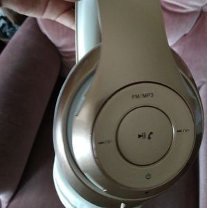 FM radio mp3 slot Bluetooth wireless headphones